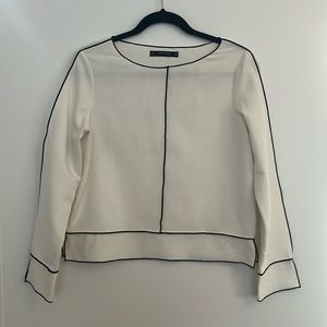 Black and white outlined Zara Blouse size small
